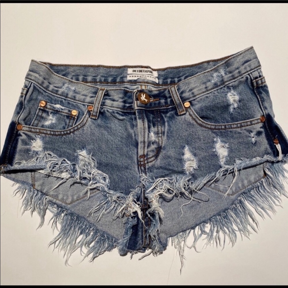 CUTEST DENIM SHORTS